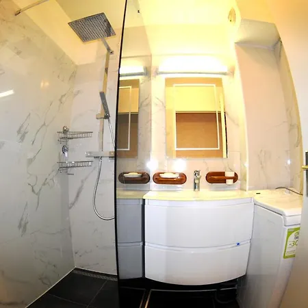 Les Pins Bleus - Antibes Les Pins * جوان ليه باه