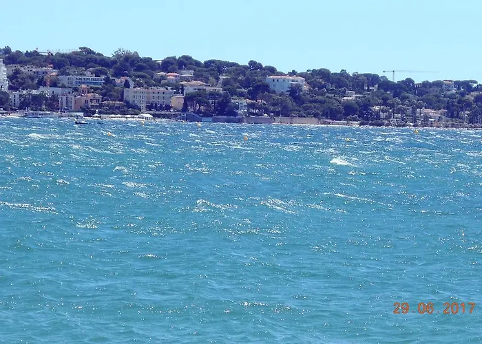 Les Pins Bleus - Antibes Les Pins Apartment *