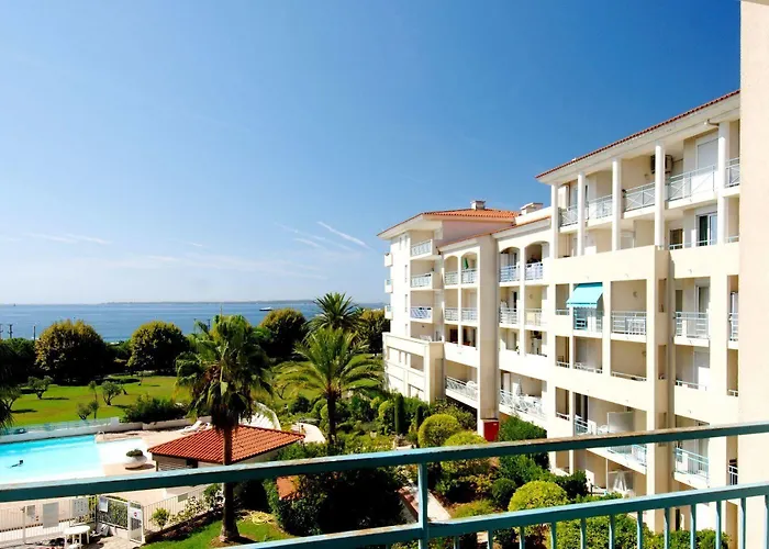 Apartment Les Pins Bleus - Antibes Les Pins